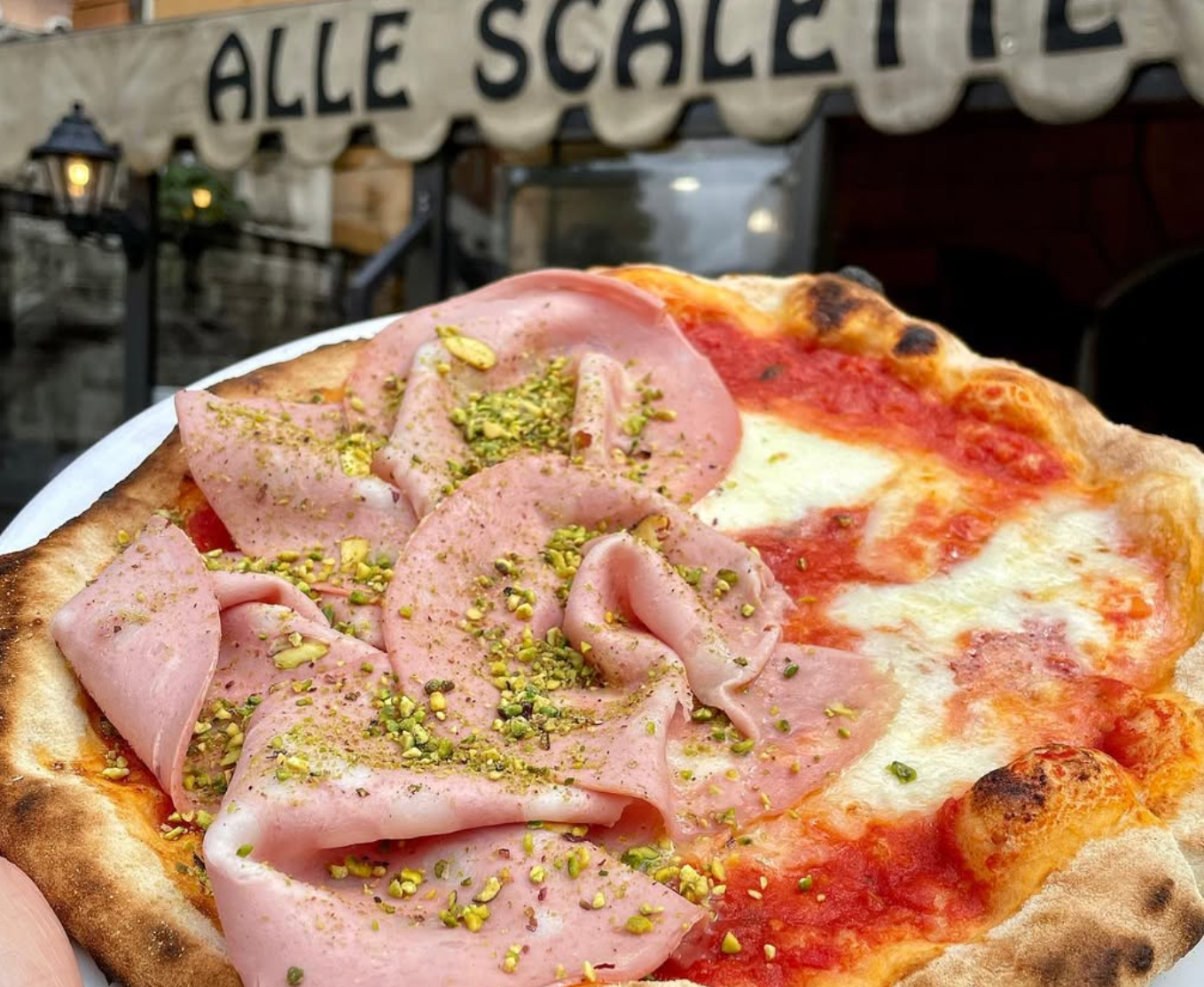 Discover Pizzeria Alle Scalette: Siena’s Hidden Gem for Authentic Italian Pizza